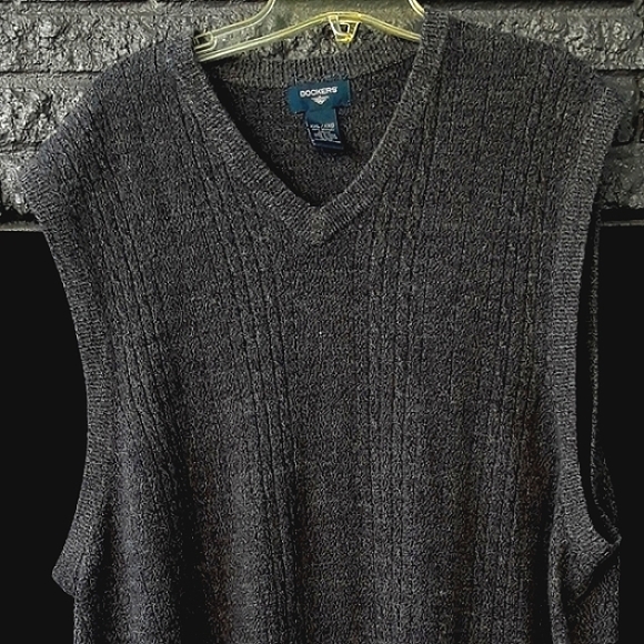 FINAL Lvg 8/15 Dockers Vneck men XXL pullover vest. SUPERB cond Super soft 3-15 - Picture 6 of 9